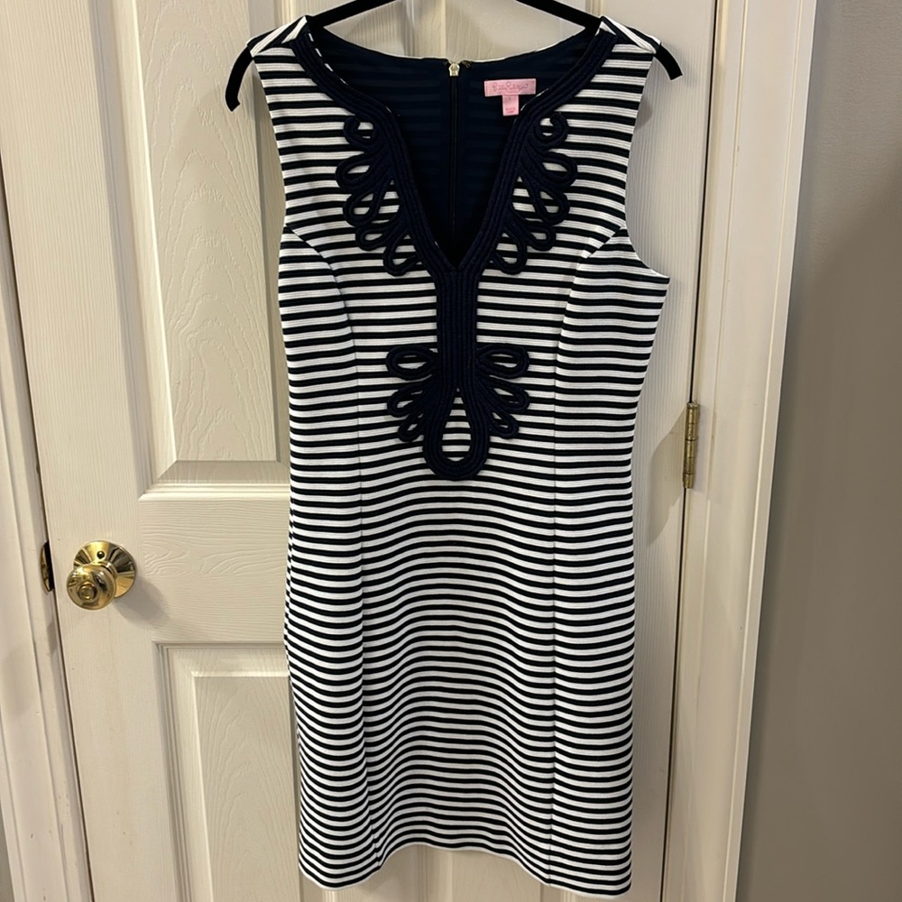 Women’s Lilly Pulitzer zip up dress size L
